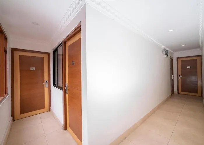 Oyo 318 Pancha Buddha Hotel 2*